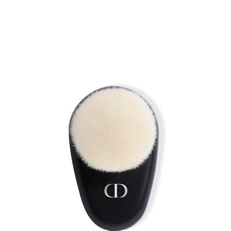dior face brush